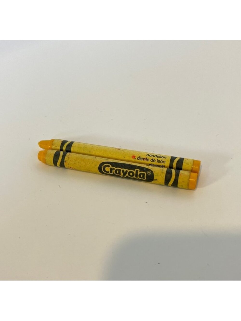 5/$25 VTG 90s Retired Dandelion Yellow Crayola Crayon Replacement Lot of 2 Used